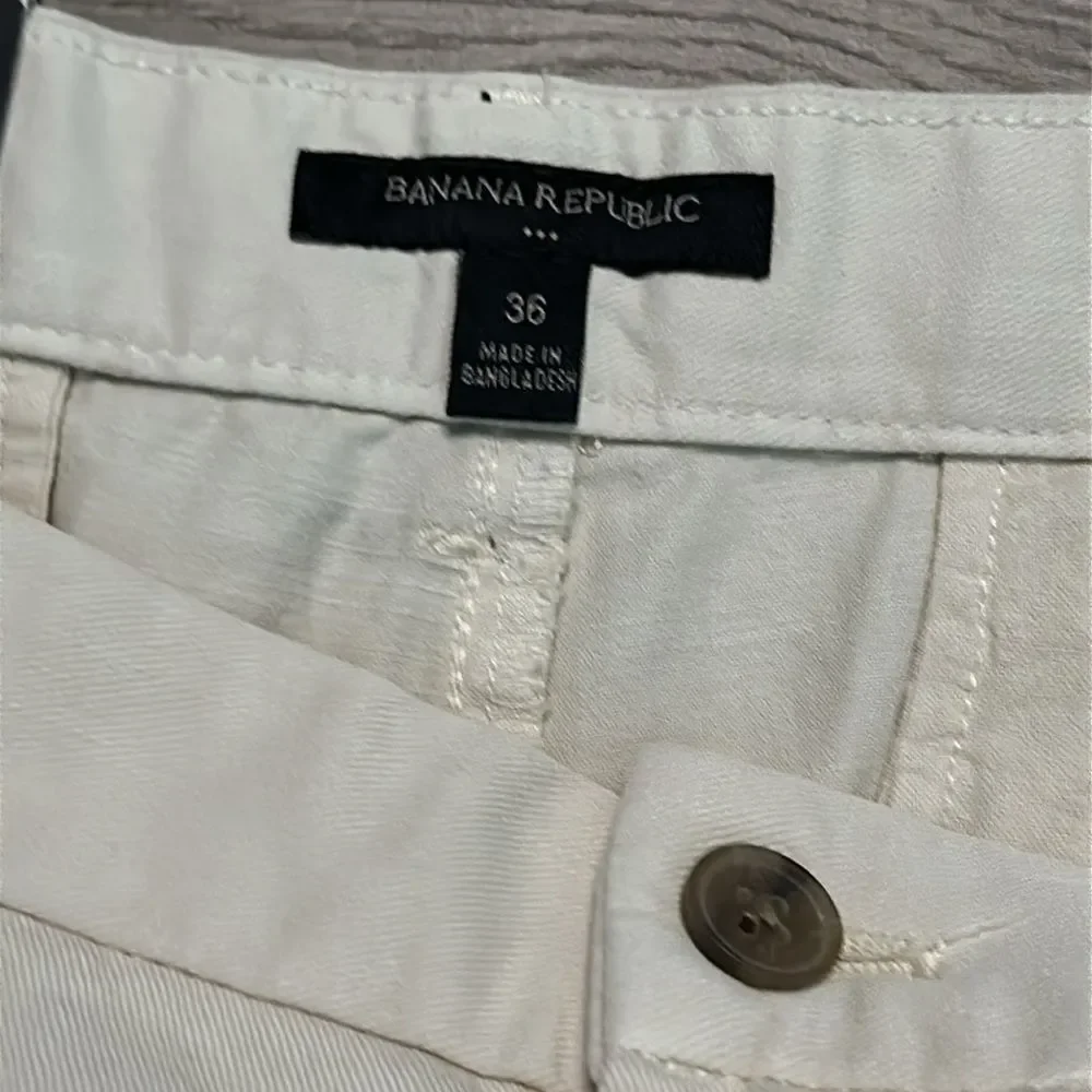 Banana‎ Republic Pleated Tan Casual Shorts Size 36